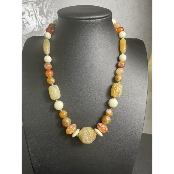 Acrylic Agate Beaded Necklace With Large Statement Beads & Clasp - Picture 1 of 4
